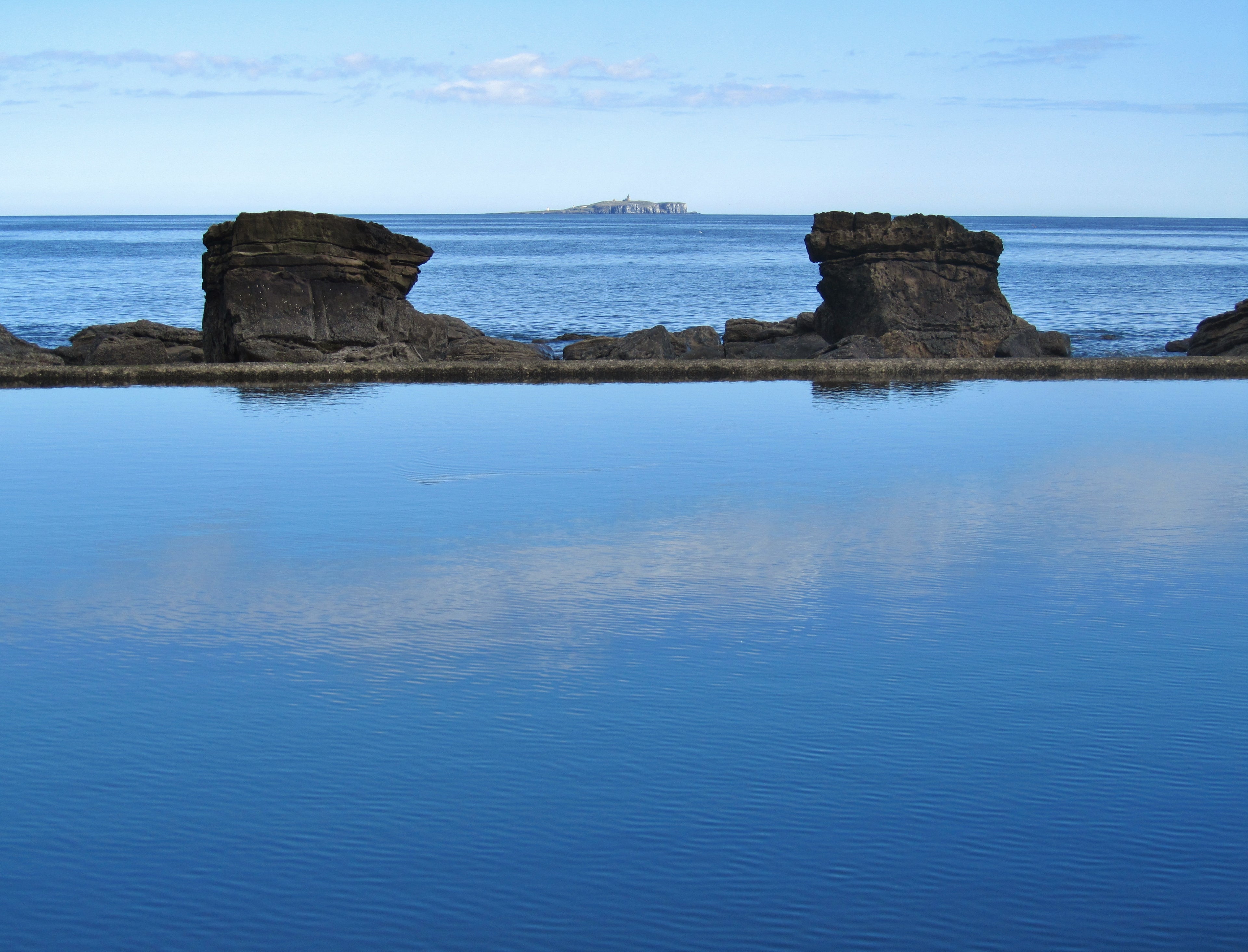 Isle of May from Cellardyke bathing pool