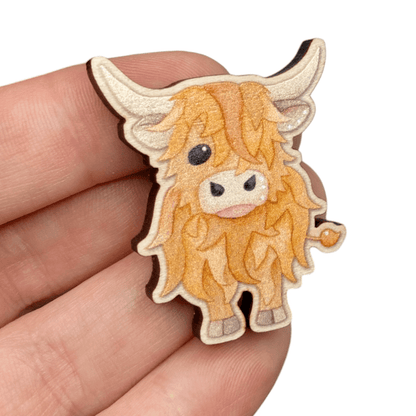 Highland Cow Pin Badge - Scottish Wooden Brooch - East Neuk Beach Crafts