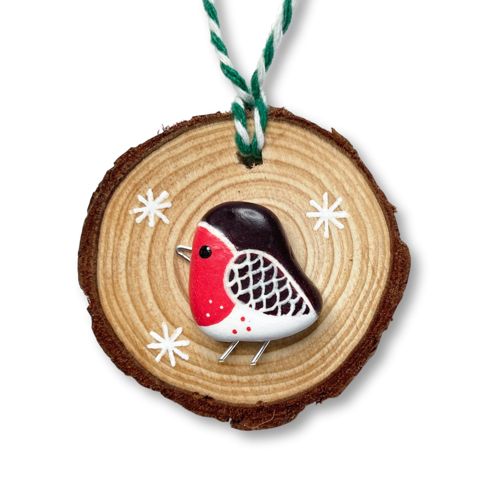 Robin - Handmade Beach Pebble Wooden Christmas Tree Decoration - East Neuk Beach Crafts
