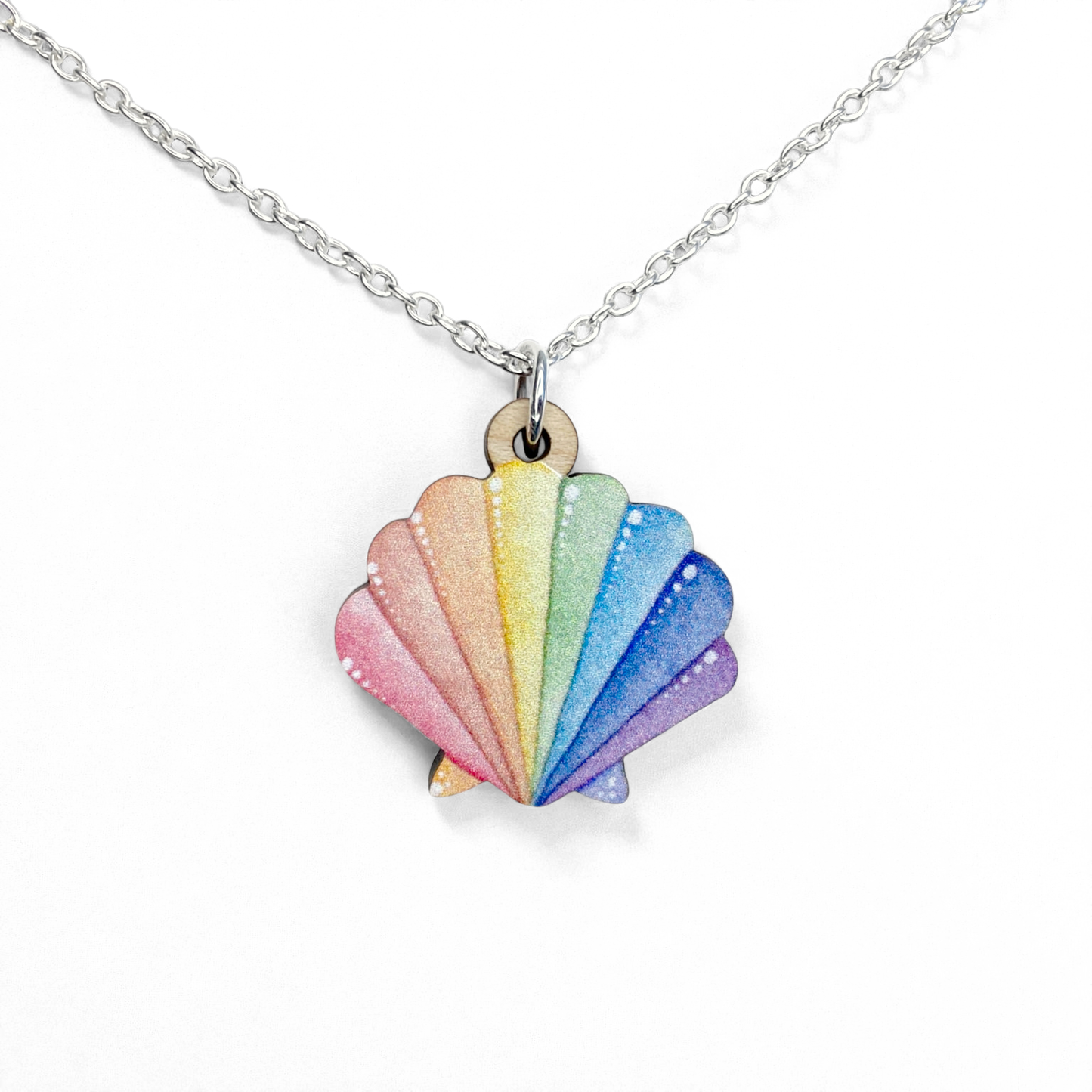 Scallop Shell Necklace - Wooden Seaside Pendant
