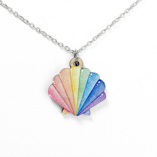Scallop Shell Necklace - Wooden Seaside Pendant