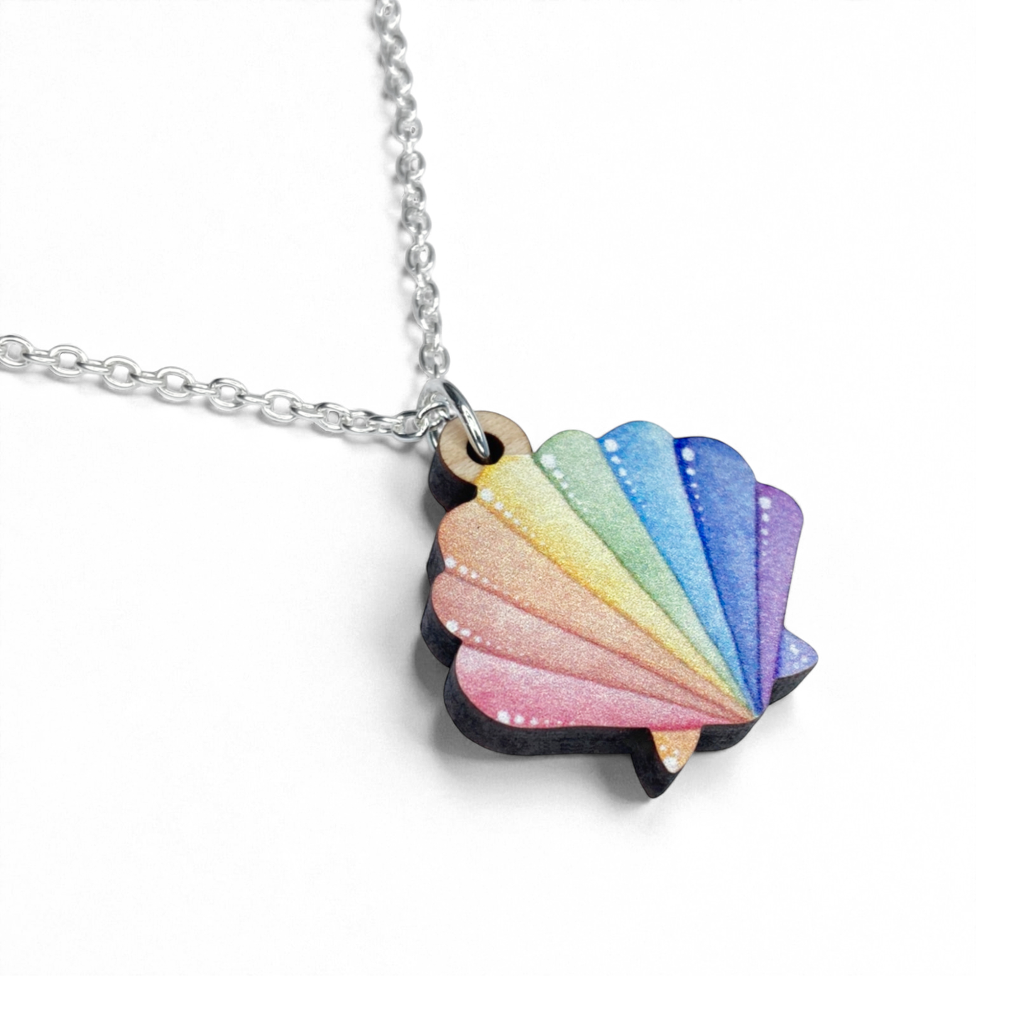 Scallop Shell Necklace - Wooden Seaside Pendant