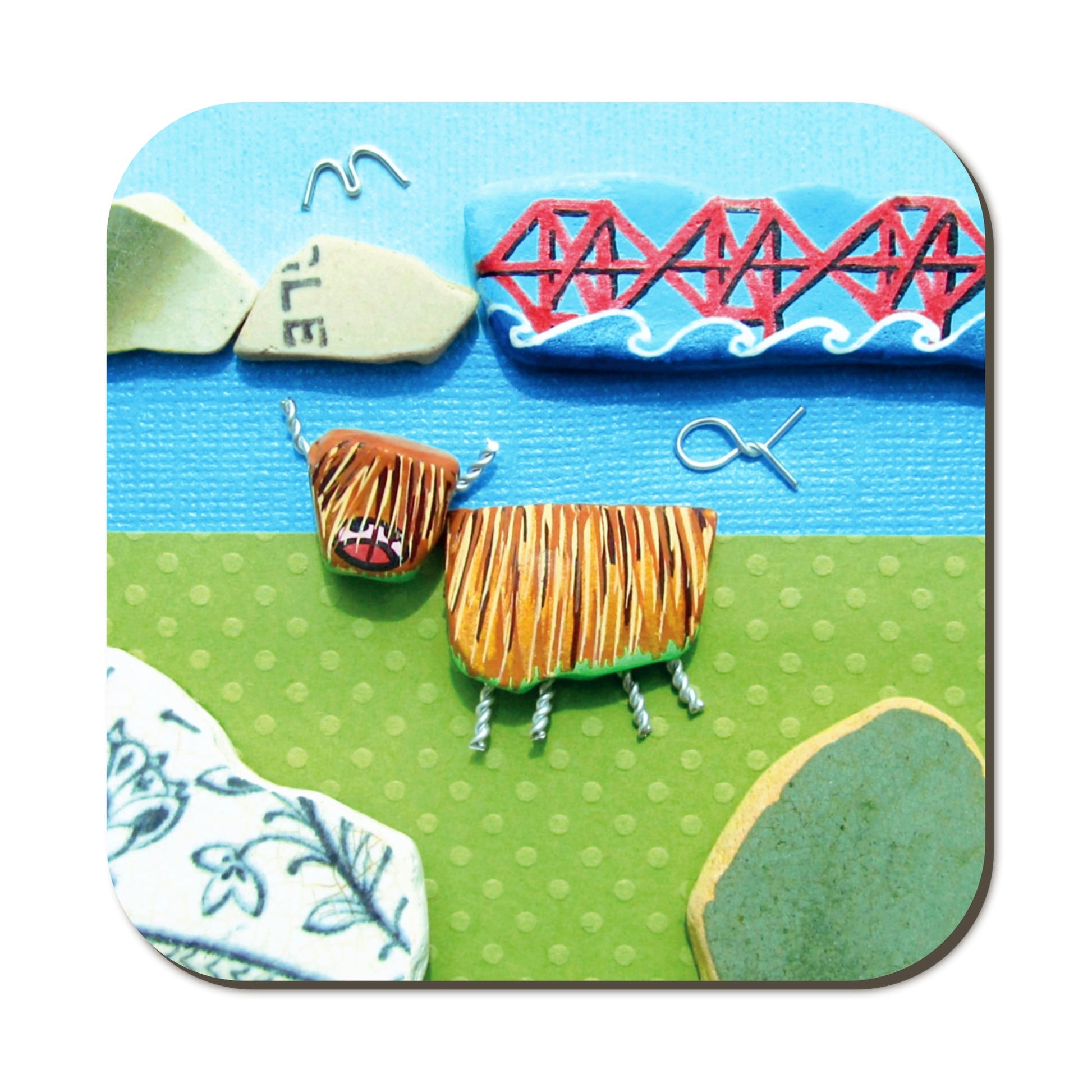 Seaside Coaster - Highland Cow & Forth Rail Bridge Pebble Art - East Neuk Beach Crafts